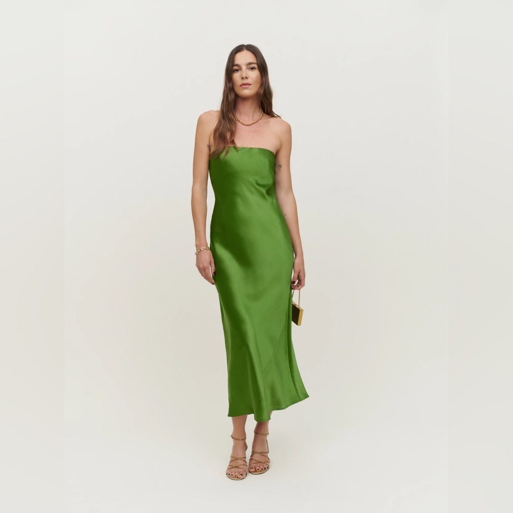 💚NWT Reformation Joana Silk Dress in Palm Green SOLD OUT💚